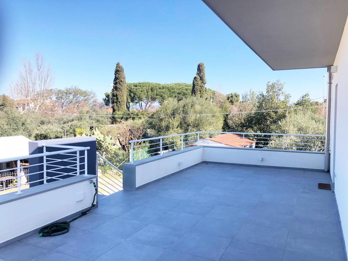 Apartamento Casa Ginevra A Cecina By Zoom In Earth Exterior foto