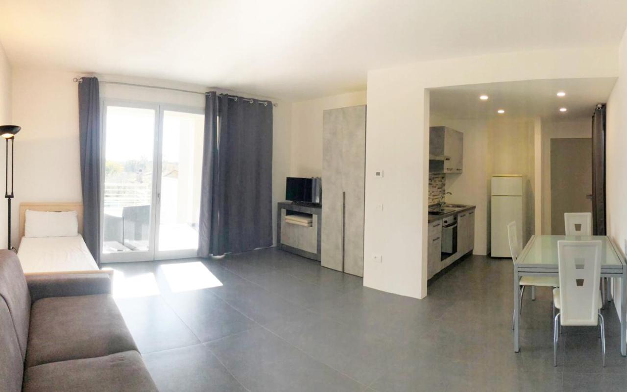 Apartamento Casa Ginevra A Cecina By Zoom In Earth Exterior foto